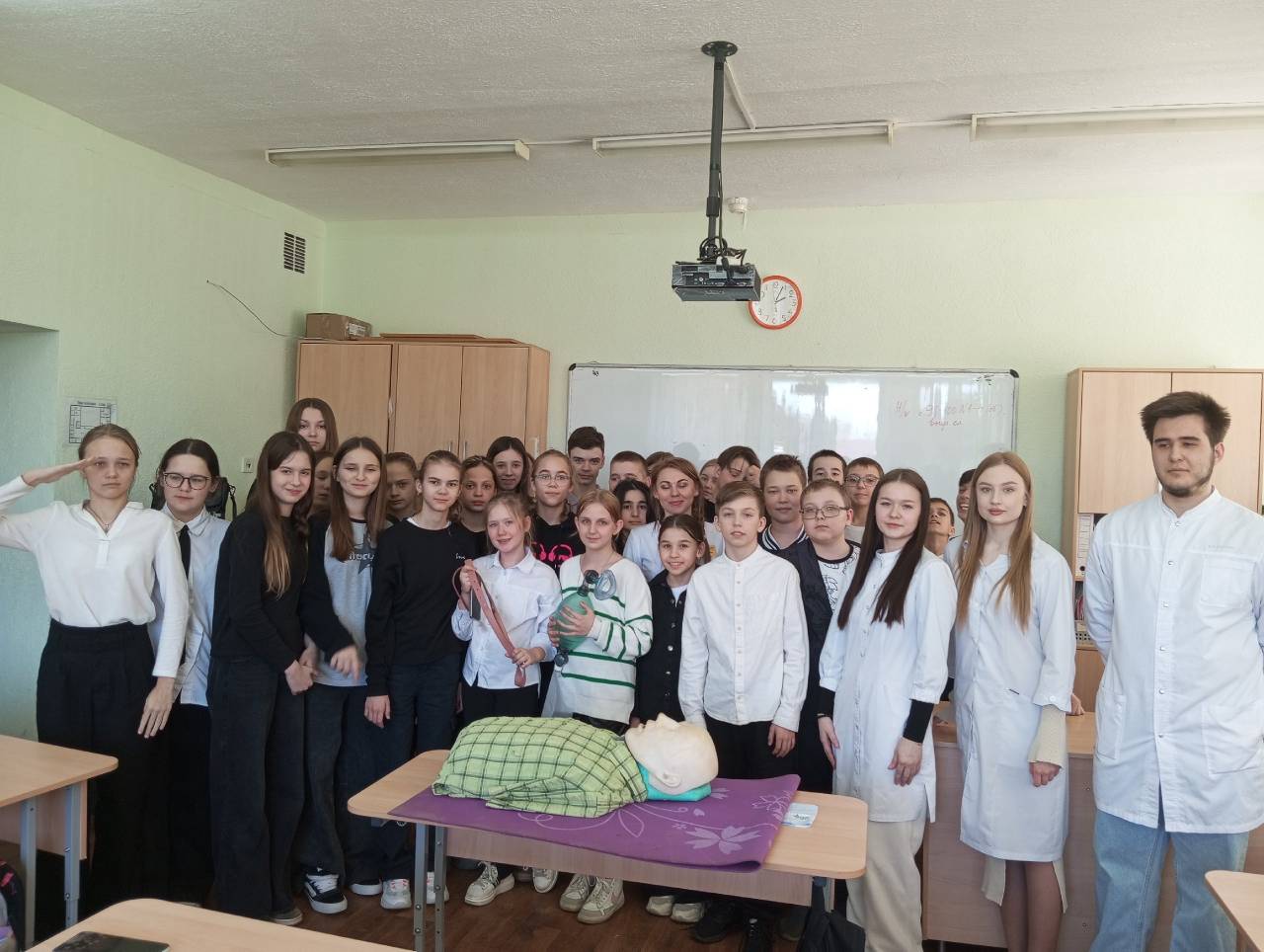 Встреча с представителями «Энгельсского медицинского колледжа имени Святого Луки Войнно- Ясенецкого».